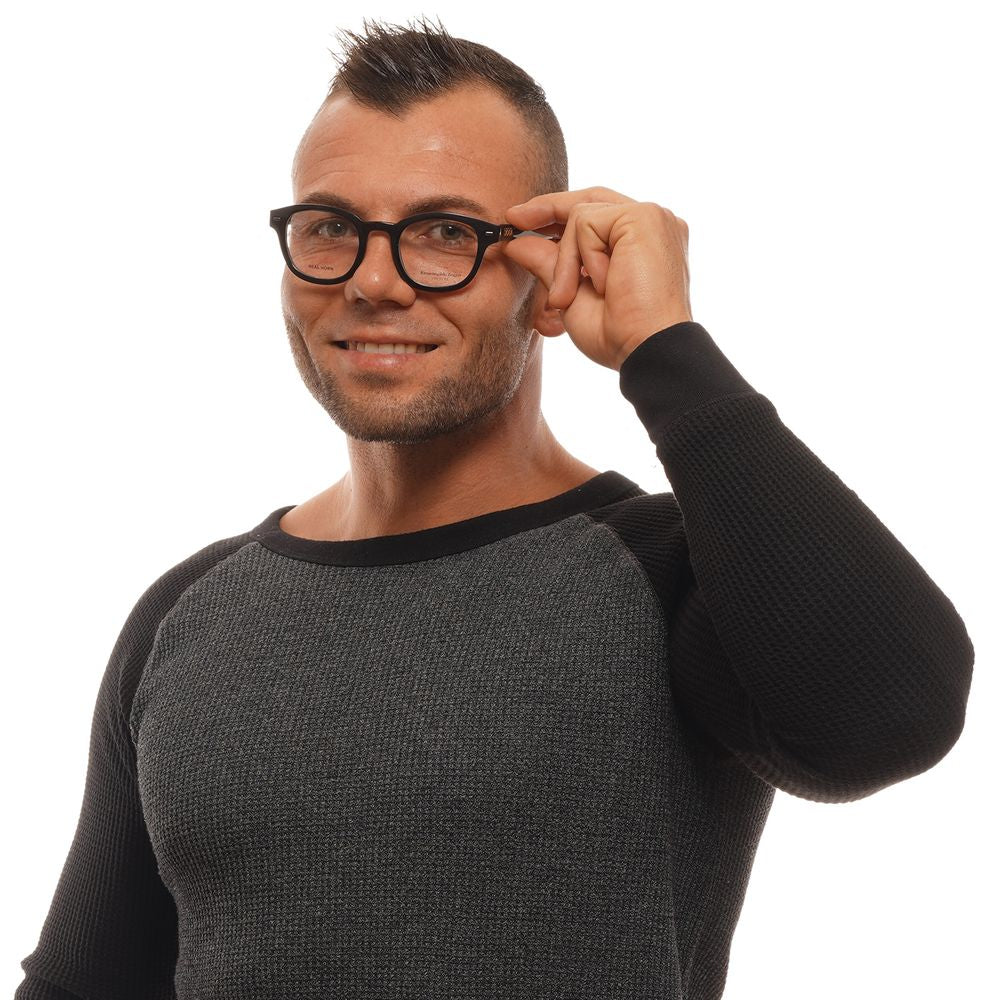 Plastic lenses with 47mm width, 39mm height, and 23mm bridge width