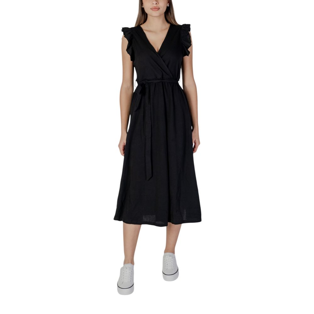B.Young Black Cotton Long