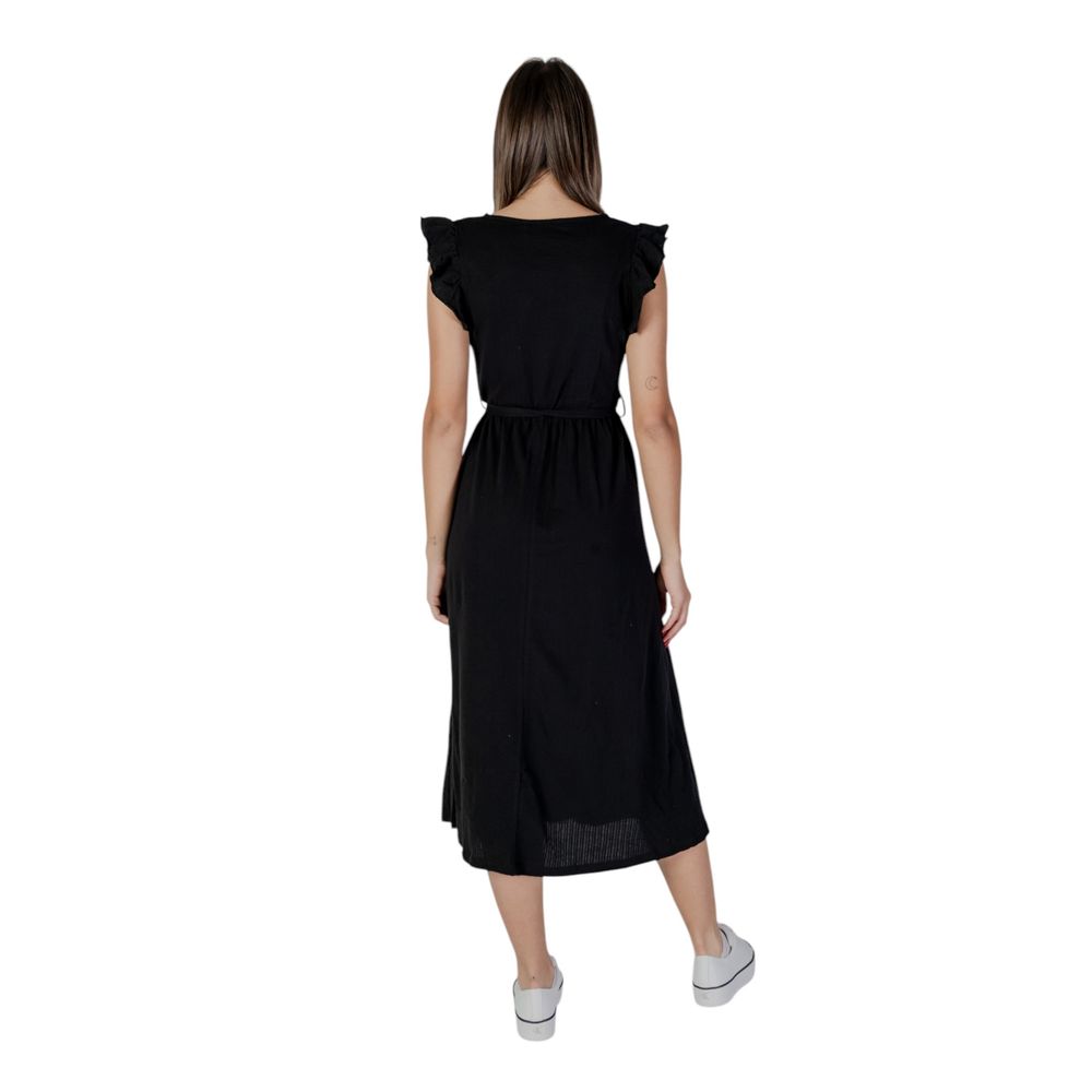 B.Young Black Cotton Long