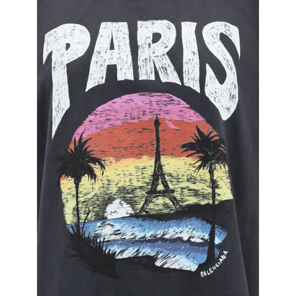 Distinctive piece with iconic signature print on the back