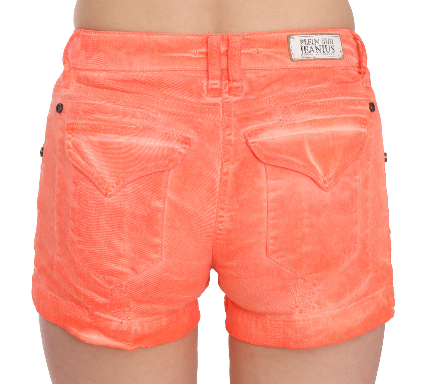 Crafted from 98% cotton and 2% elastane for style and comfort