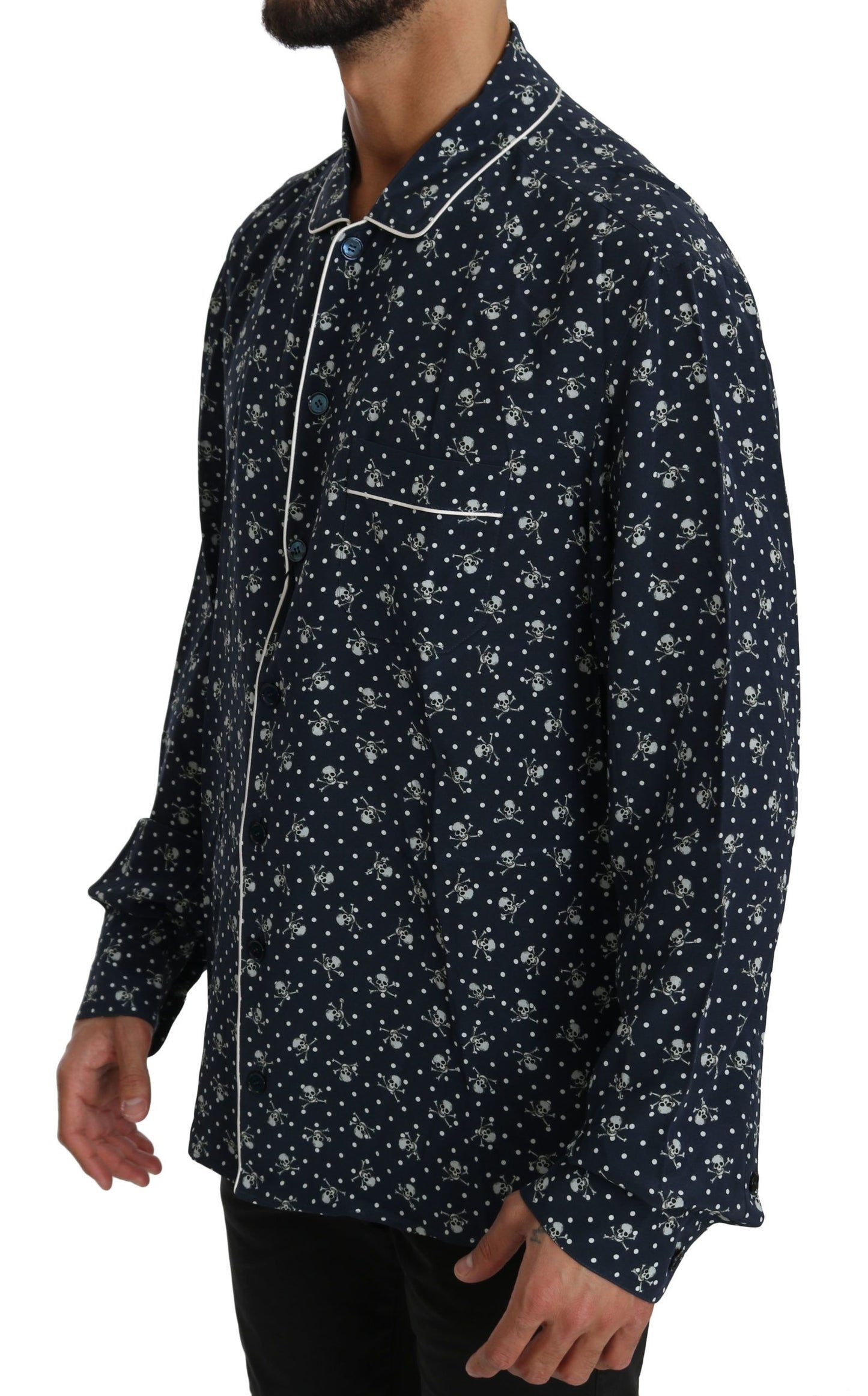 Regular fit lounge shirt exuding luxury and opulence