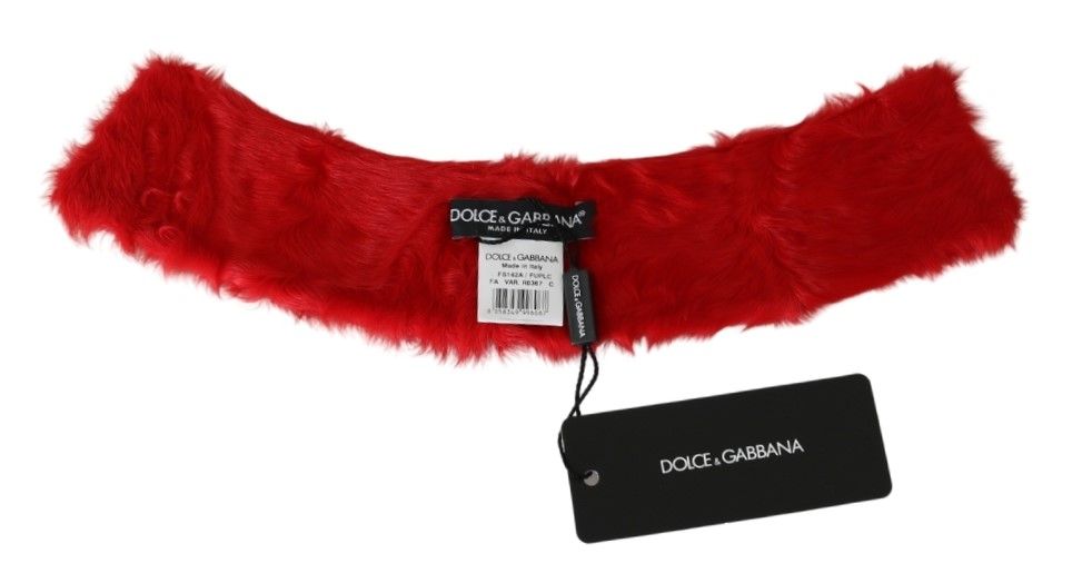 Sumptuous red lambskin Dolce & Gabbana scarf, a stunning addition to any wardrobe