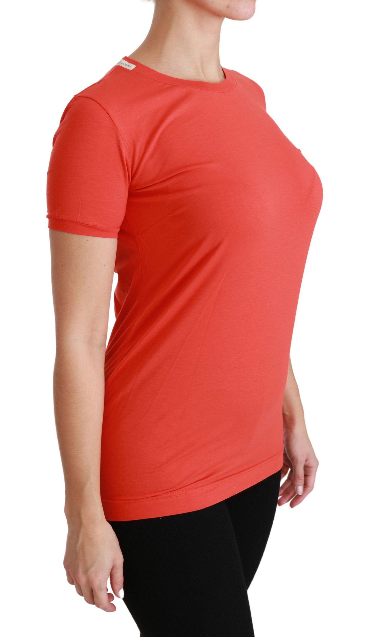 Stunning Red Crewneck Short Sleeve T-shirt from Dolce & Gabbana with subtle logo details