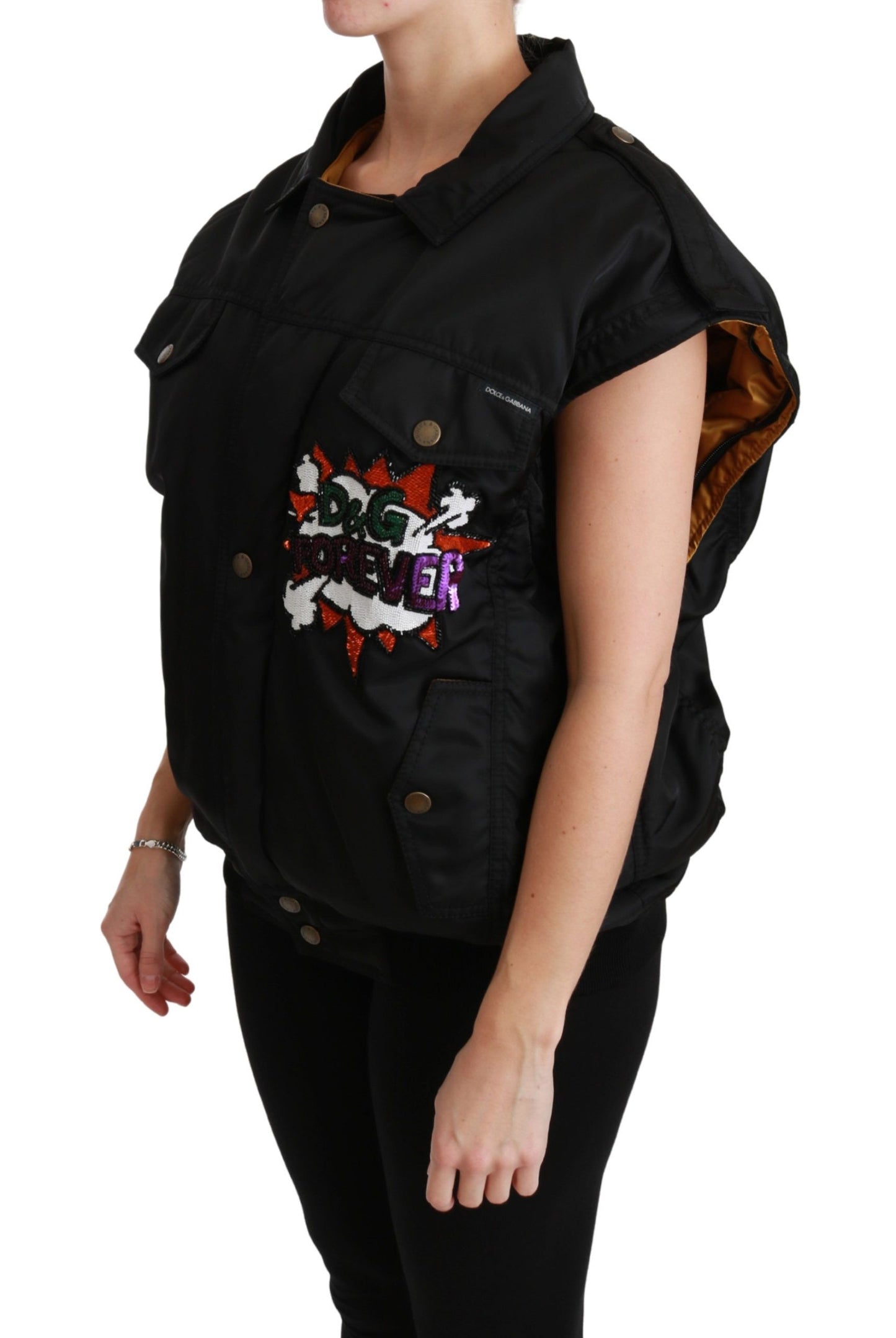 Exquisite craftsmanship and luxury in a versatile bomber jacket