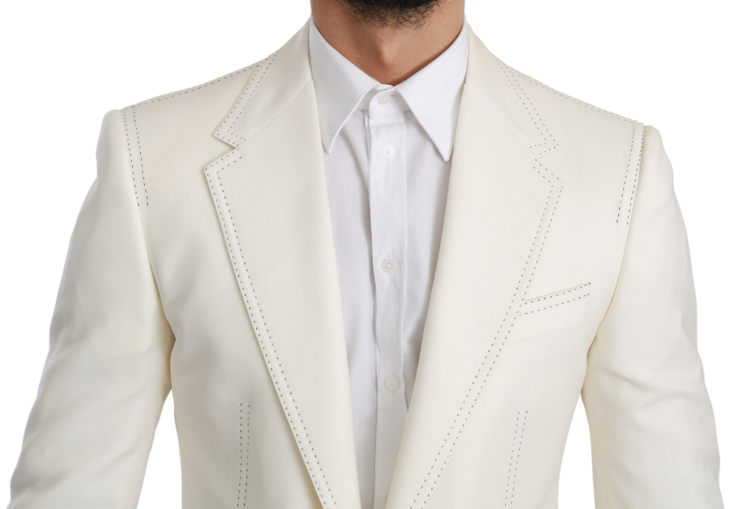 Impeccable addition to any gentleman’s wardrobe with sleek Sicilia model design