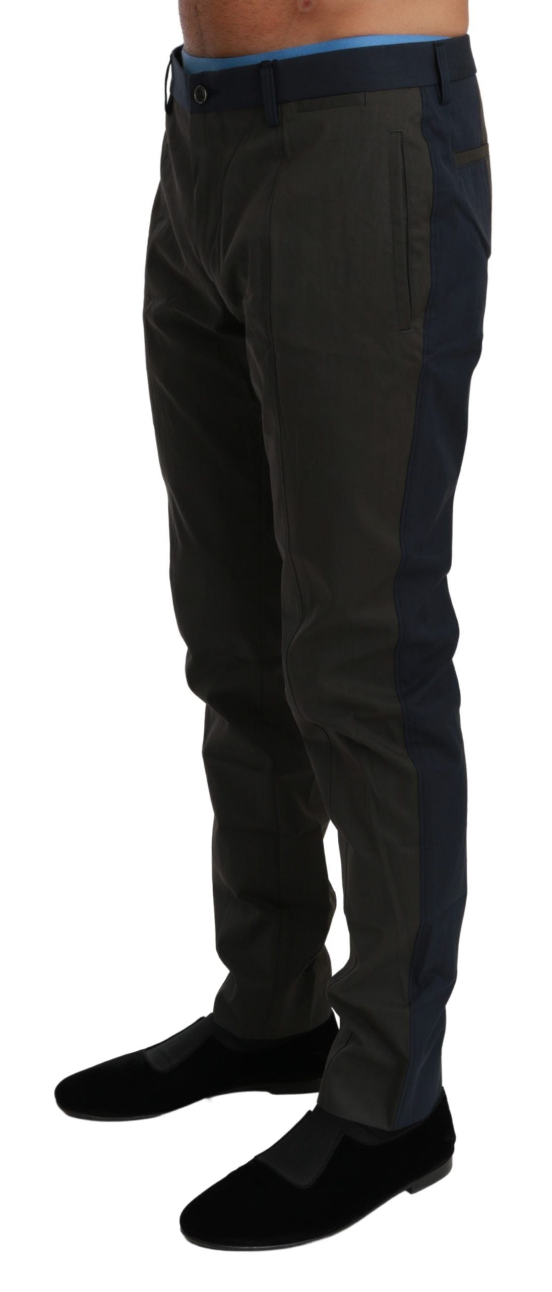 Italian-crafted Dolce & Gabbana Casual Pants with 69% Cotton 31% Nylon Material Blend for Comfort and Durability