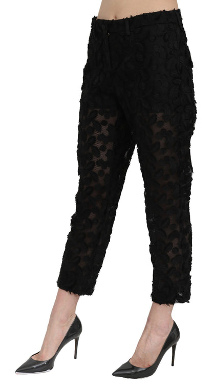 Sumptuous polyester and silk blend creates elegant lace pattern
