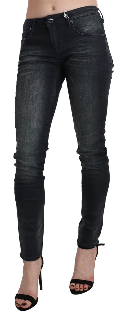 Premium cotton low waist denim in elegant black washed color