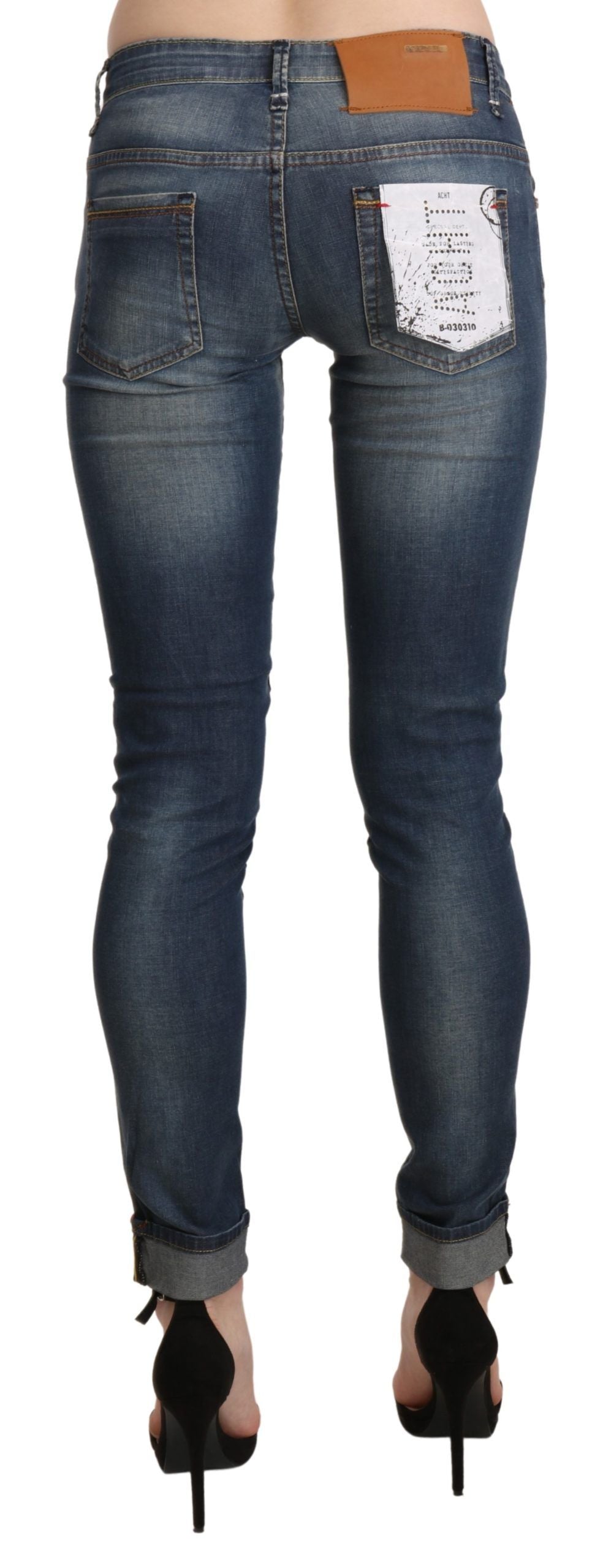 Acht Chic Blue Washed Skinny Cropped Jeans, perfect for a casual yet stylish look