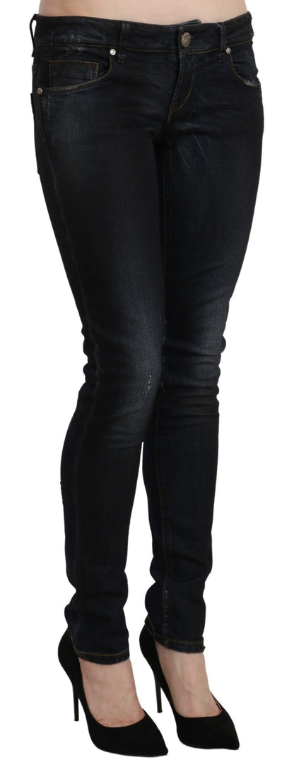 Acht's black-washed Skinny Jeans, perfect for casual or evening wear