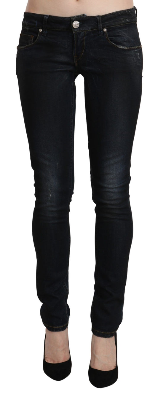 Sleek black-washed Acht Skinny Jeans with low waist and zipper closure