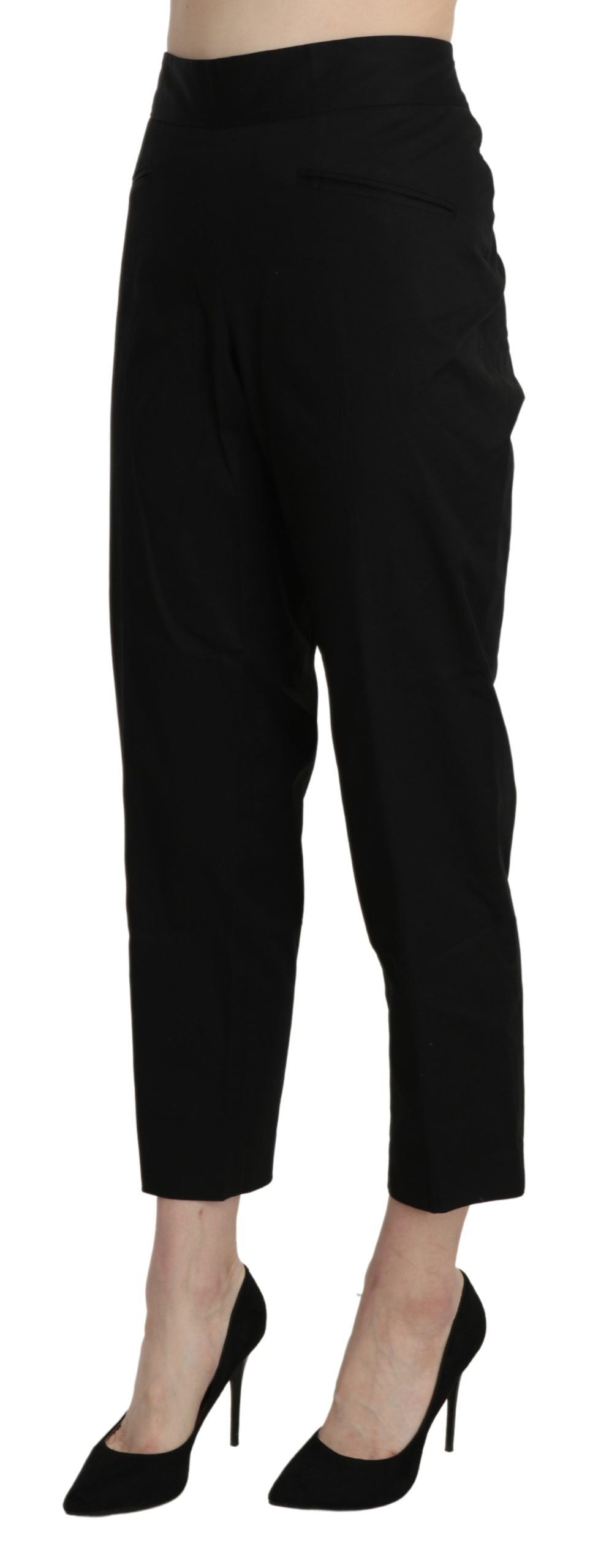Chic high waist trousers with convenient zipper closure and elegant logo details