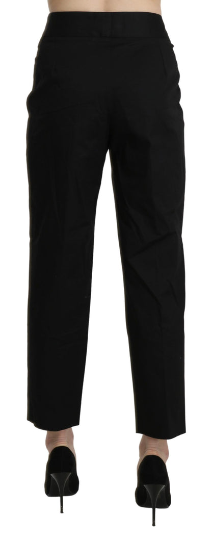 Timeless and versatile black cropped pants in a high waist straight fit