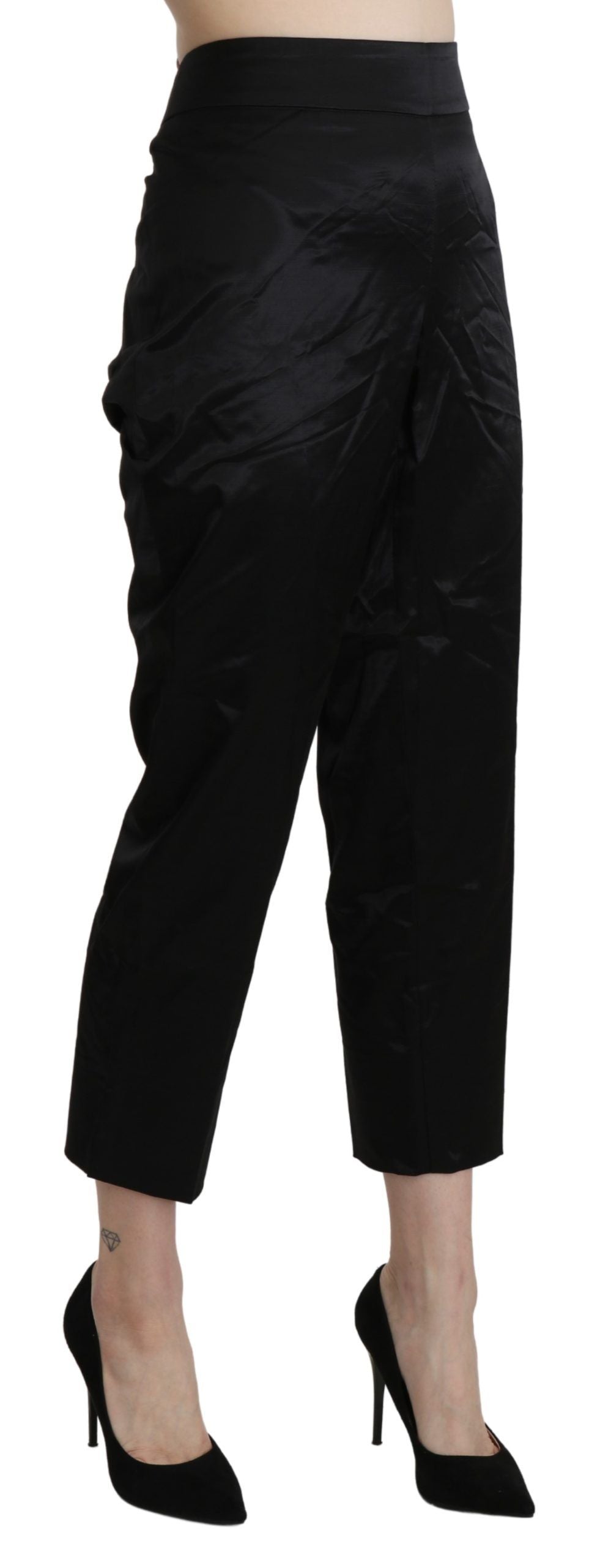 Versatile, comfortable, and durable pants for a seamless day-to-night transition