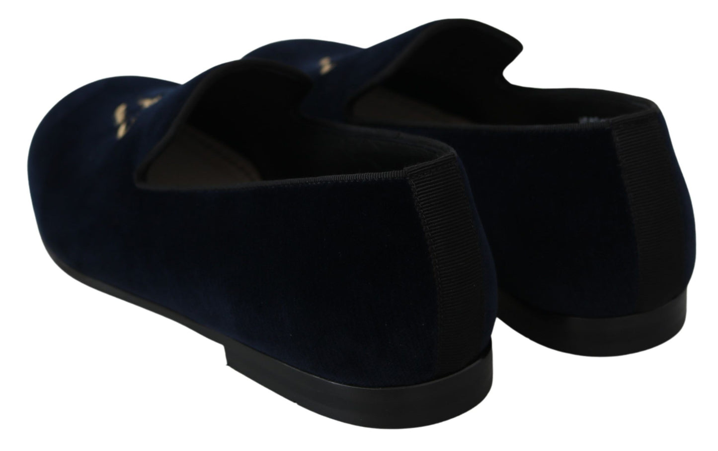  Italian-made loafers with exquisite attention to detail 
