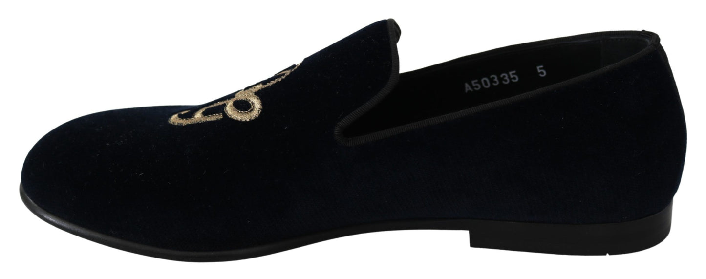  Crafted with 89% Cotton, 1% Elastane, 10% Viscose materials 