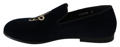  Crafted with 89% Cotton, 1% Elastane, 10% Viscose materials 