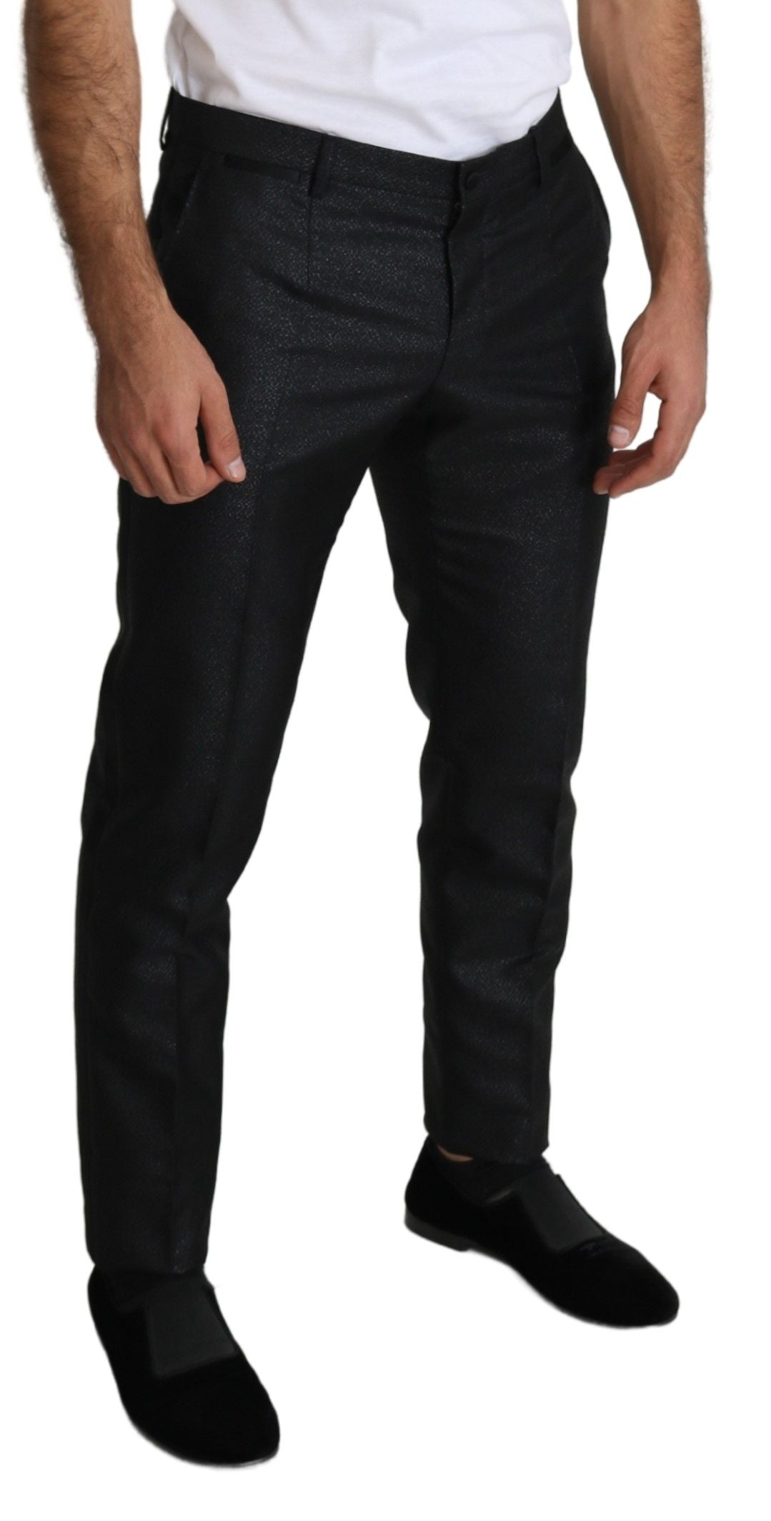Italian-made wardrobe must-have with logo details and slim fit