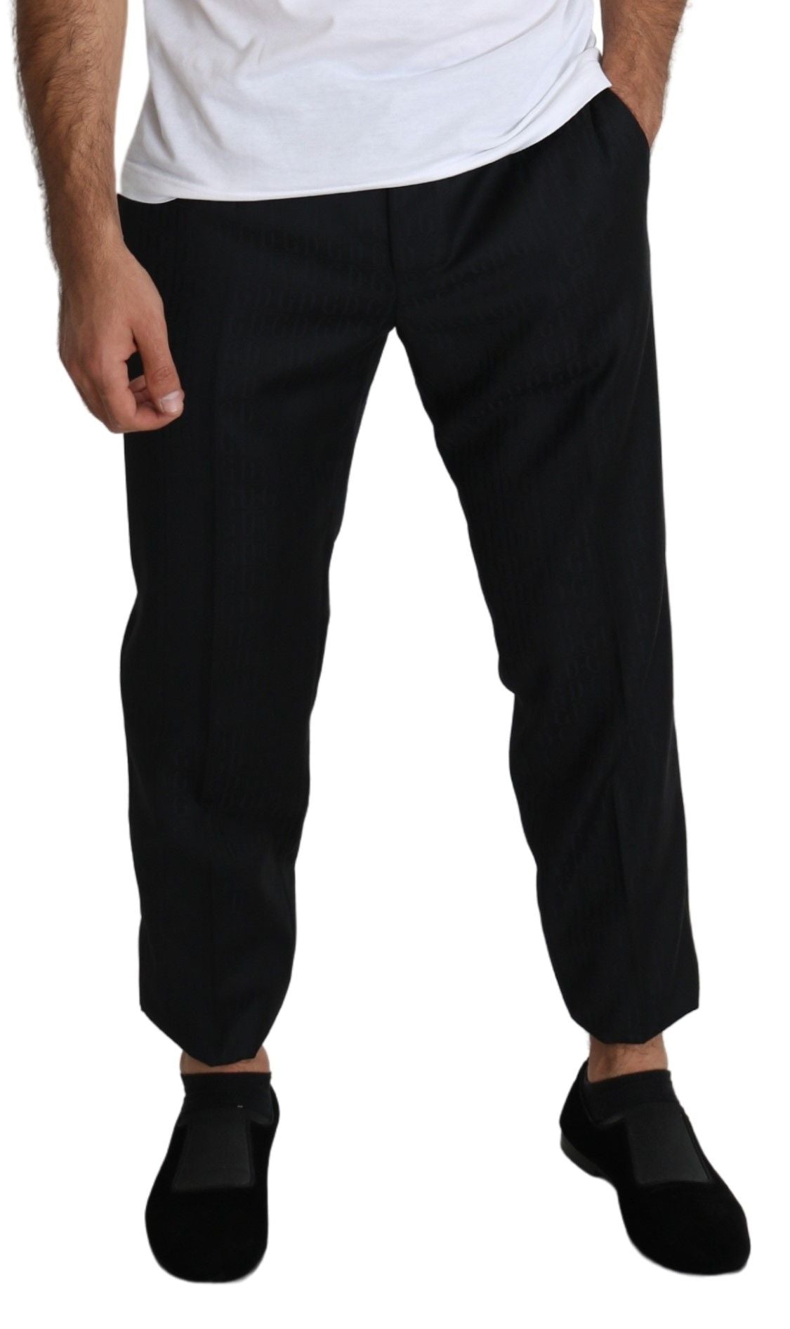 Impeccably crafted slim-fit Black Cropped Dress Pants from Dolce & Gabbana, with subtle logo detailing and Italian quality