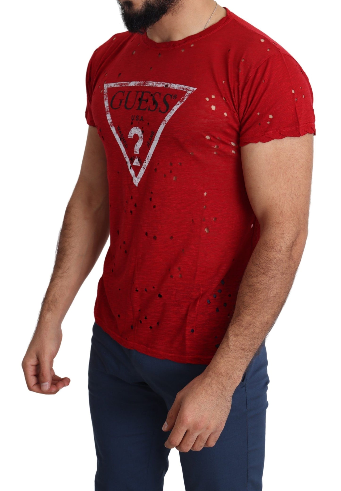  Guess logo detail on red cotton t-shirt from Italy 