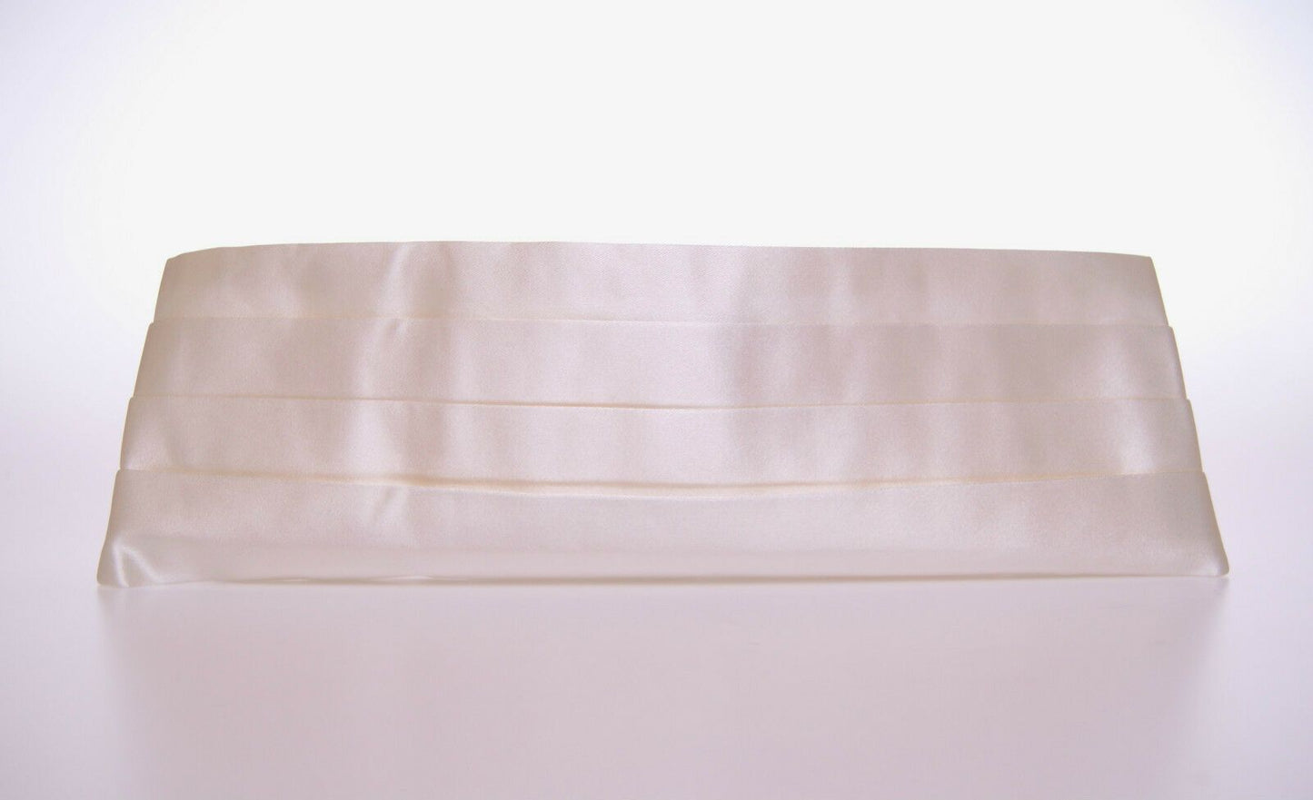 Italian-crafted white silk cummerbund by Dolce & Gabbana