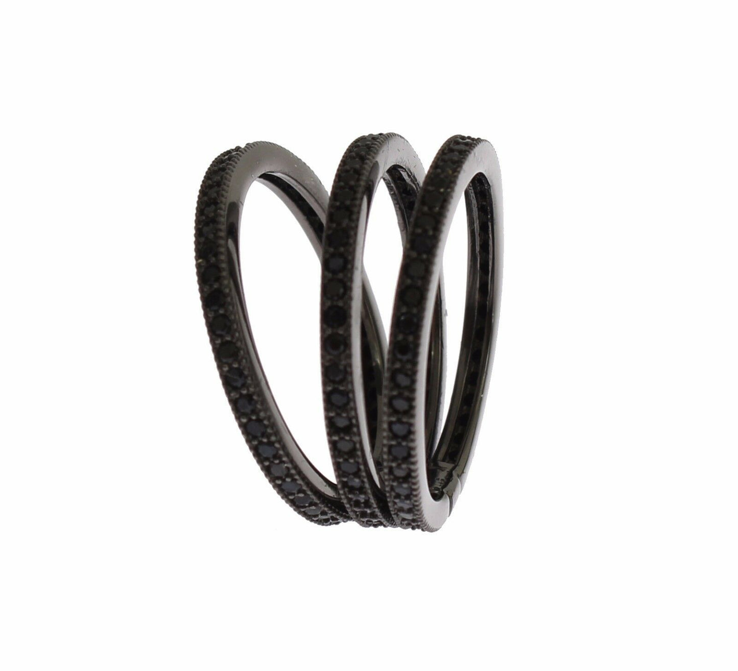 Nialaya ring worn by fashion-forward celebrities around the globe
