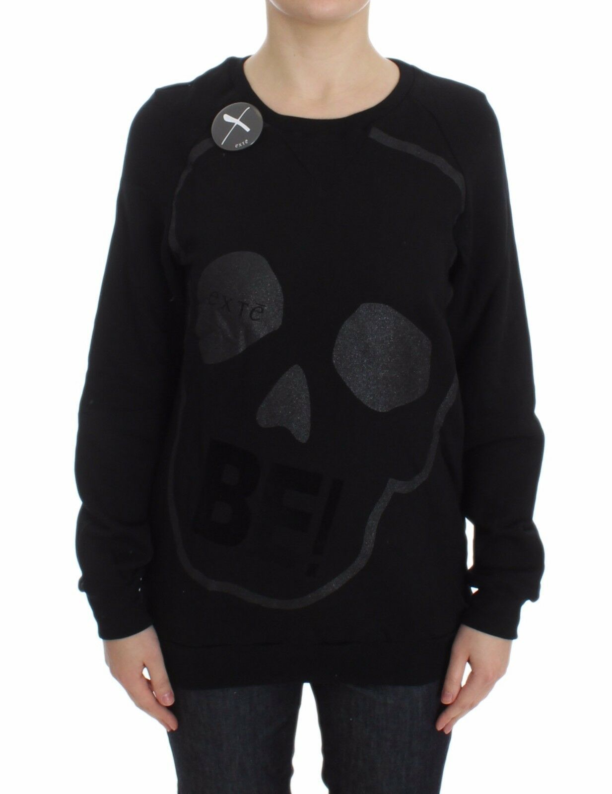 Exte Chic Skull Motif Crew-Neck Cotton Sweater with bold skull motive print