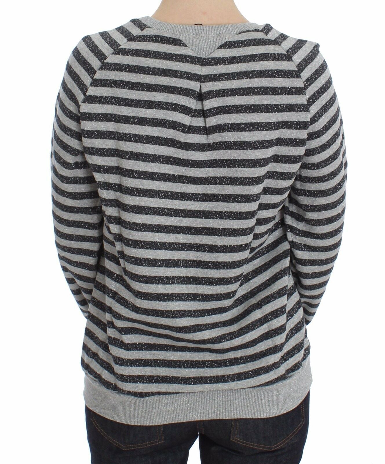 Fashion-forward Exte sweater with 100% authenticity and impeccable quality
