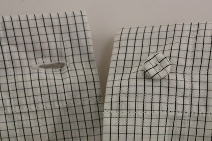 100% cotton shorts in a classic white color, a must-have for luxury enthusiasts
