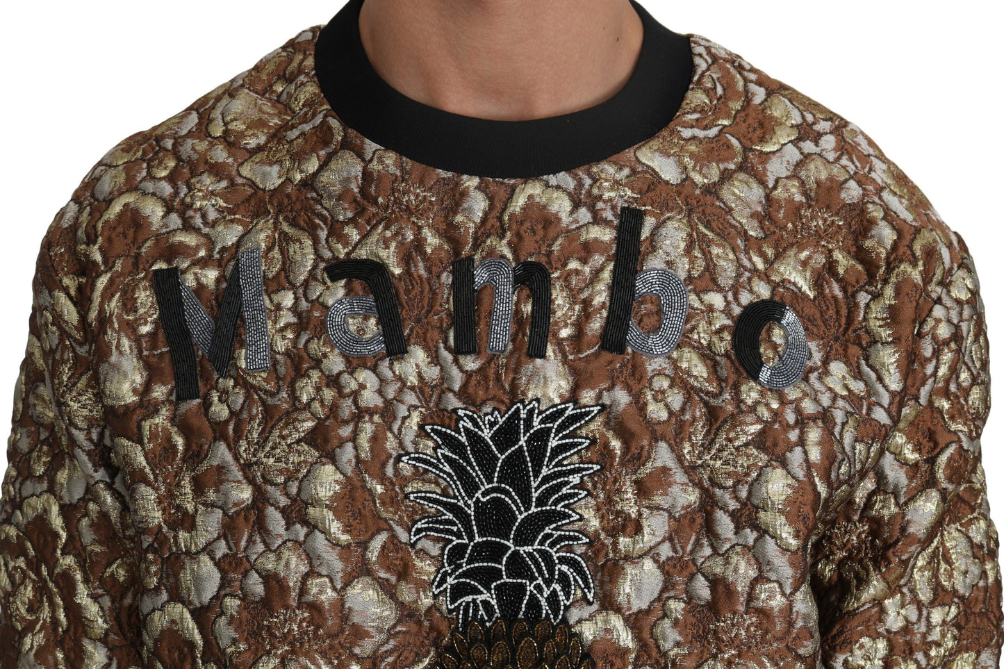 High-quality, durable sweater with impeccable Italian craftsmanship