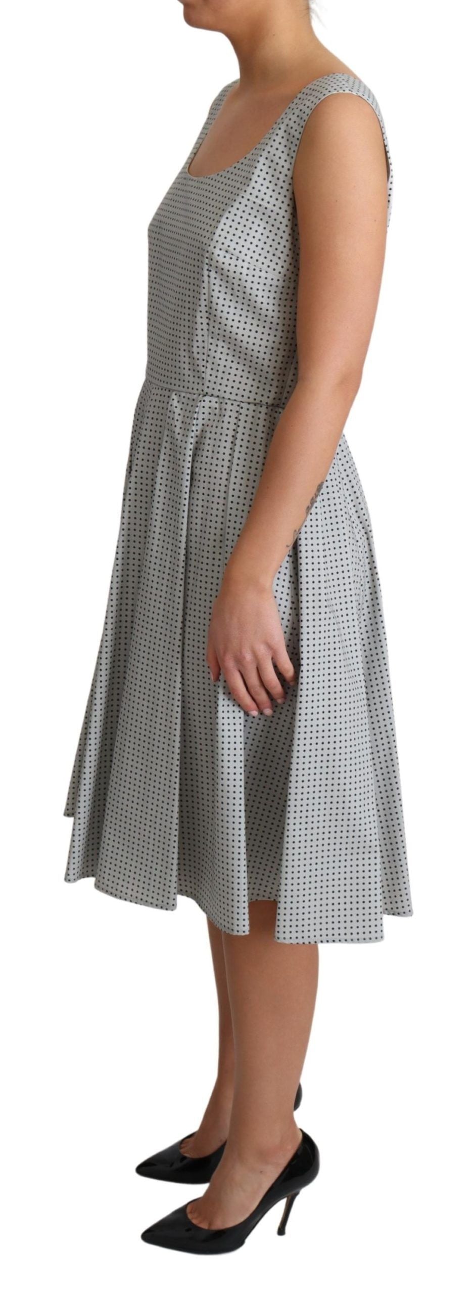 Elegant sleeveless A-Line dress with gray polka dotted pattern