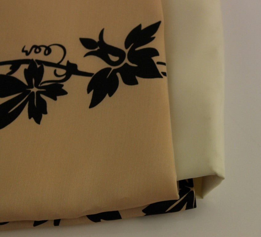 Beige mini skirt with lining for added comfort