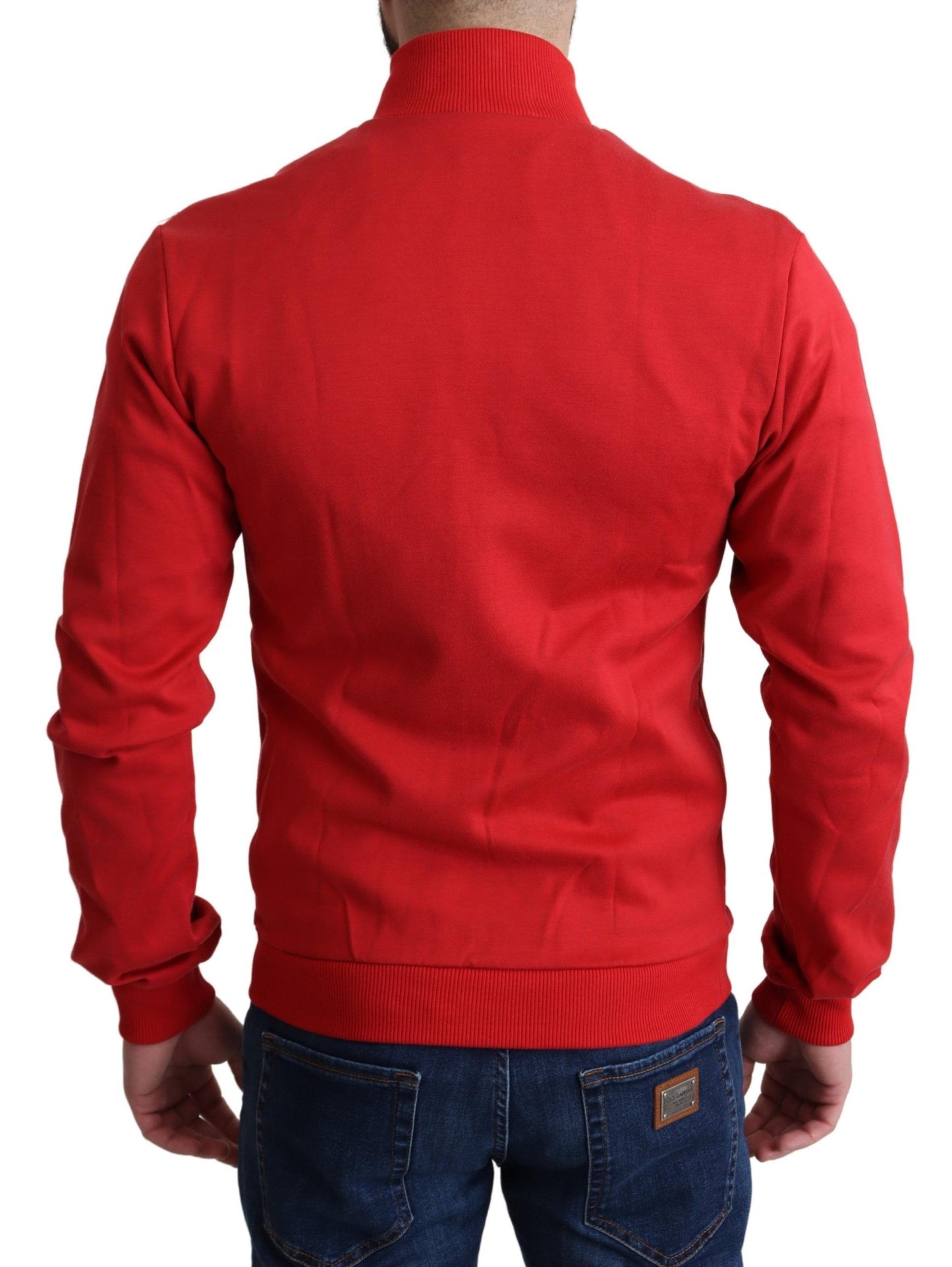 Luxurious and sophisticated red cardigan with premium blend materials