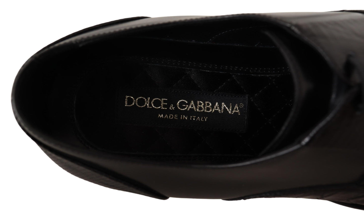 Exquisite wingtip shoes made of Leather Calf, Varano lizard, and Caiman materials