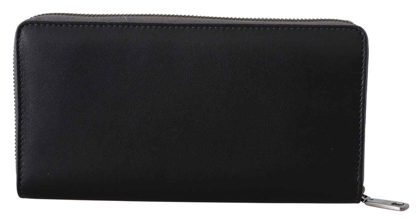  Exquisite Italian craftsmanship for a practical and stylish accessory 