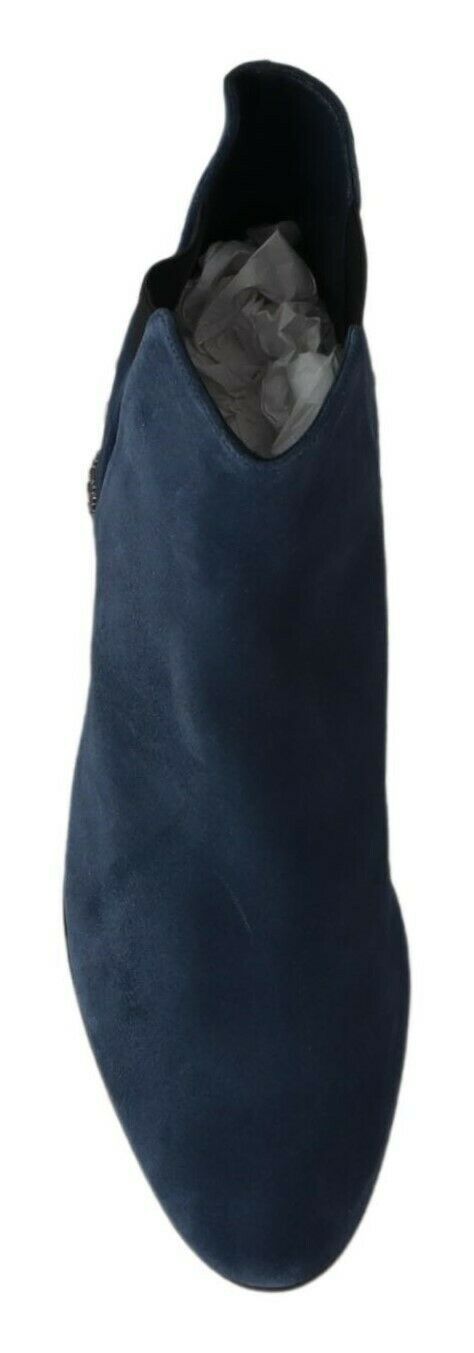 Durable rubber and leather sole for longevity and style