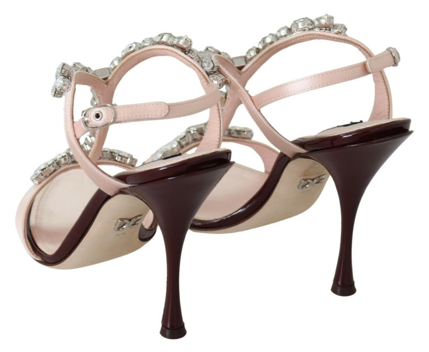Leather bottom sole featuring the prestigious logo