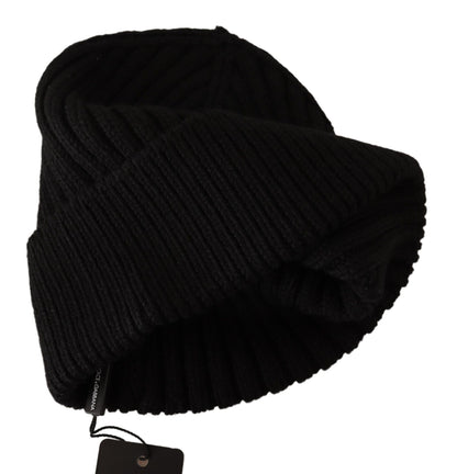 Fashionable and practical cold-weather accessory from Dolce & Gabbana