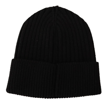Exquisite craftsmanship and comfort in a stylish winter beanie