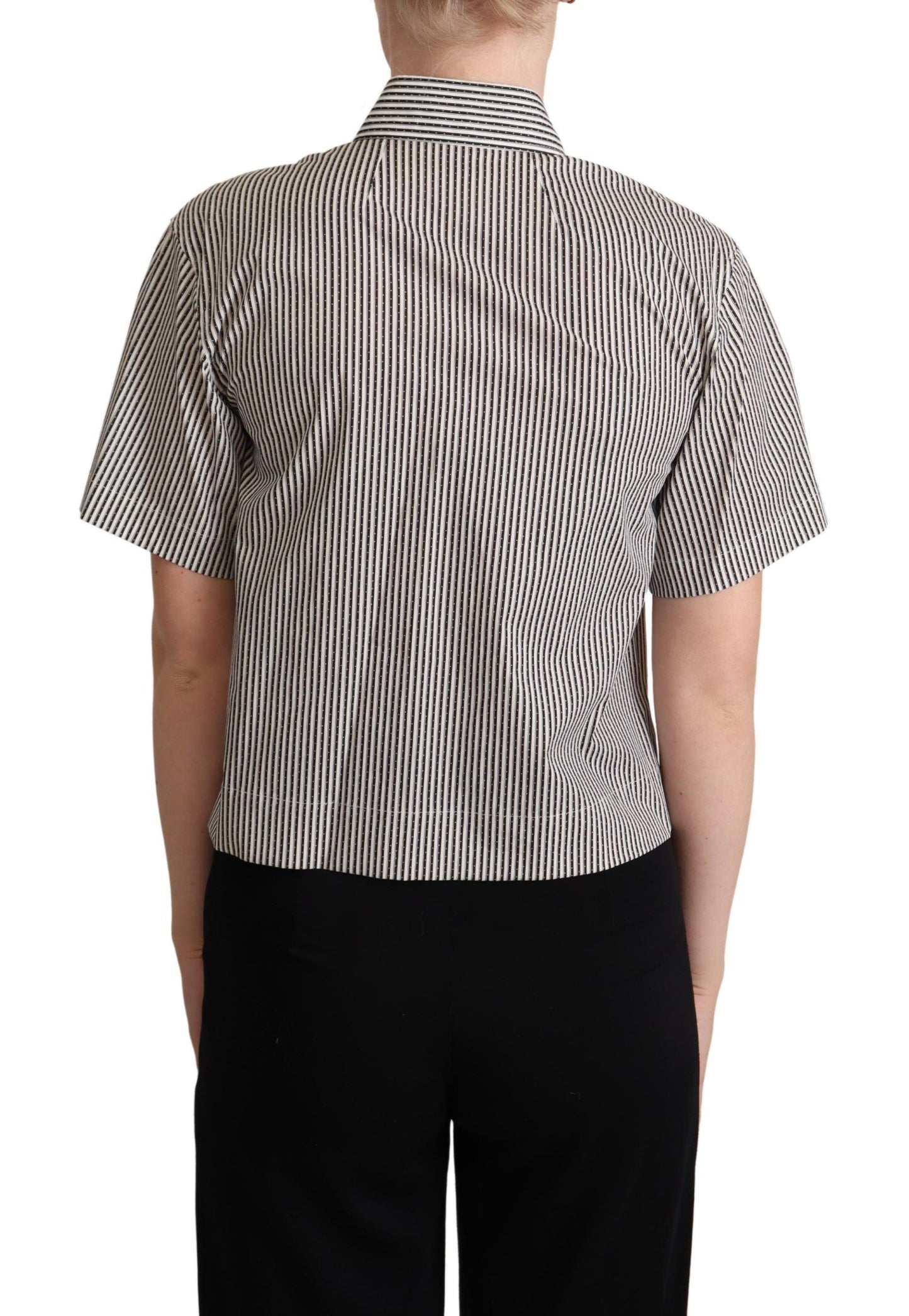 Smart collar, buttoned placket, and short sleeves for versatile wear