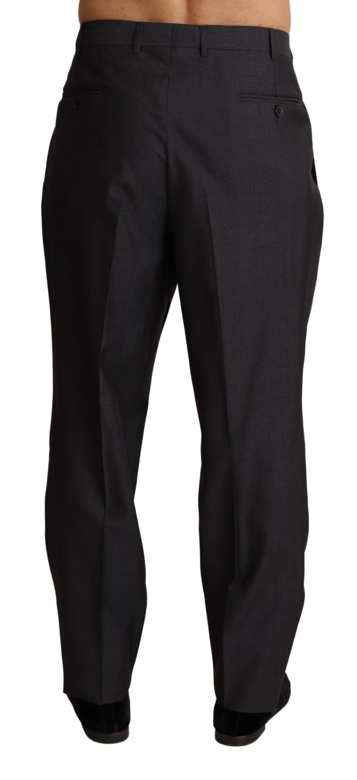 Elegant Italian-made regular fit trousers for formal occasions