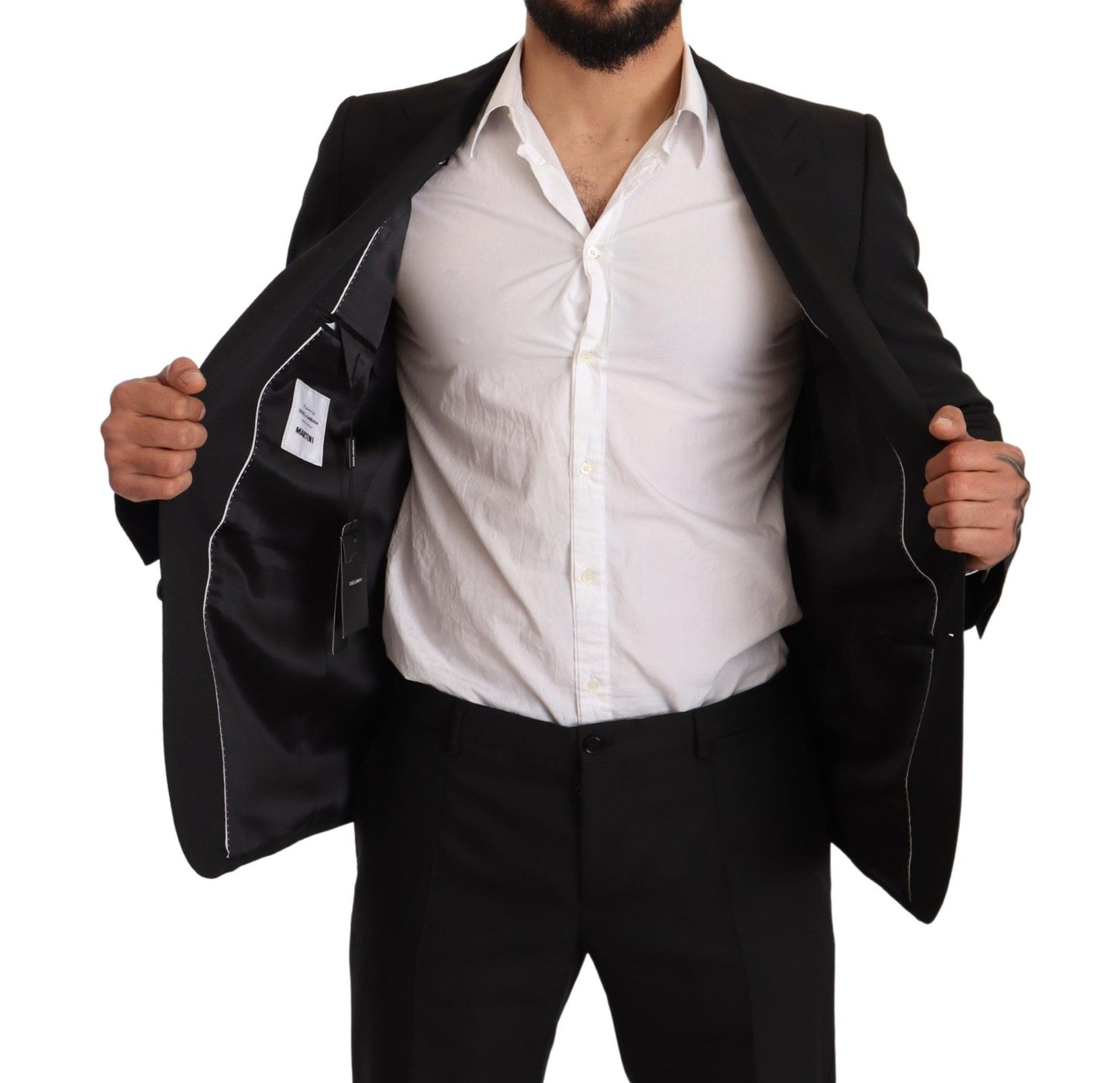 Luxurious Wool-Polyester Suit Designed for Comfort and Elegance