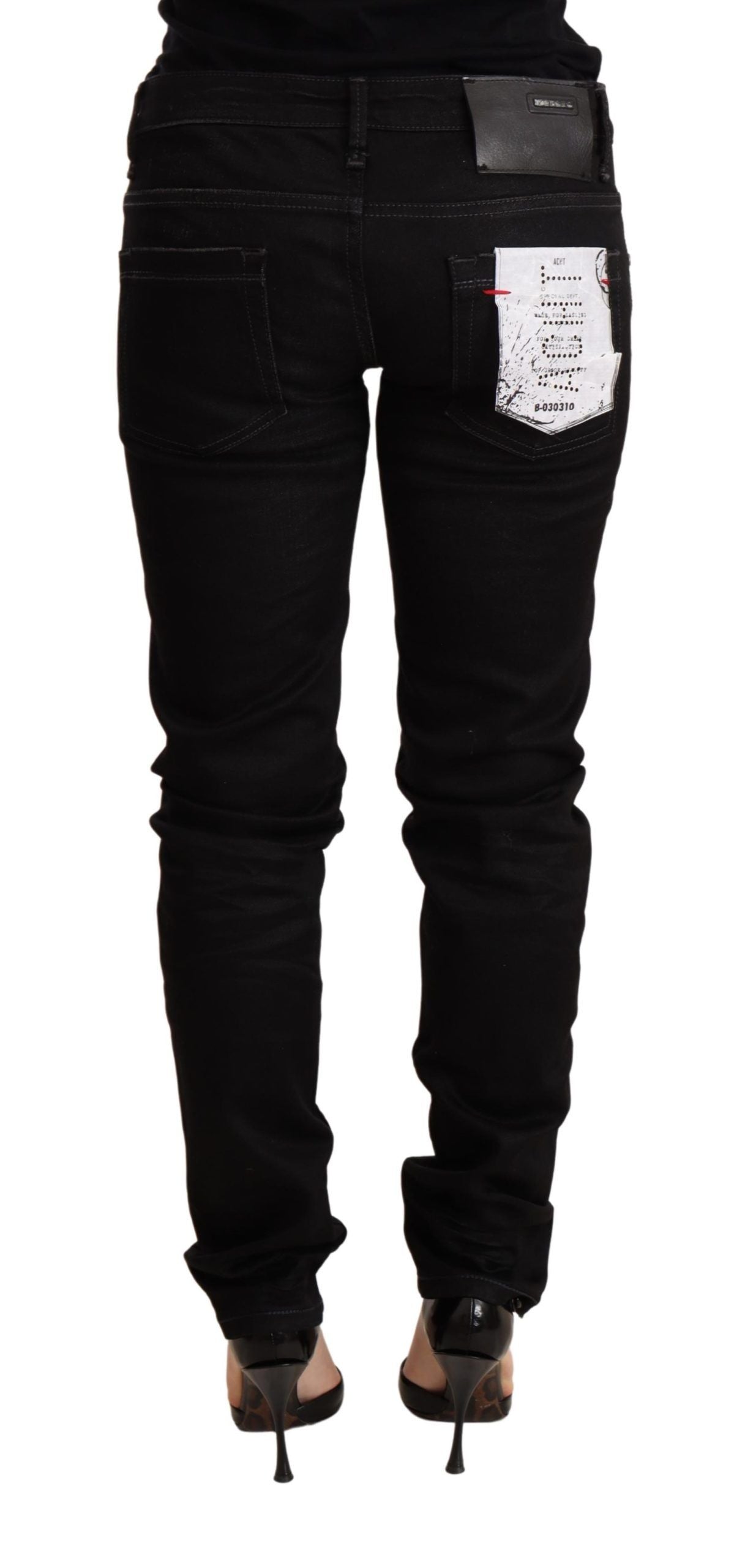 Comfortable zipper and button closure, accented with discrete logo details