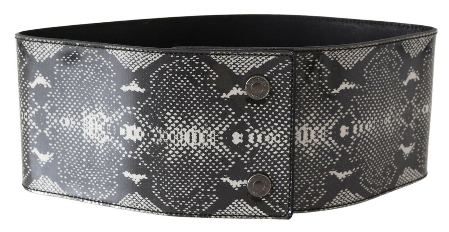 Versatile and elegant Italian-made belt with sleek black color and subtle logo details