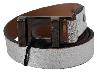 Statement accessory with sleek buckle, epitome of style and quality
