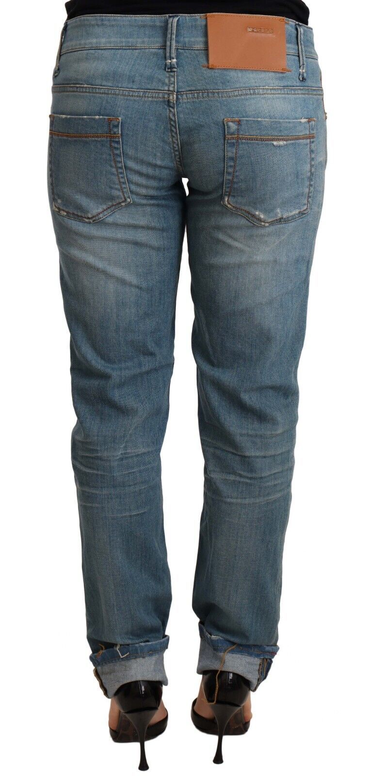 Classic button fly closure and discreet Acht logo detailing
