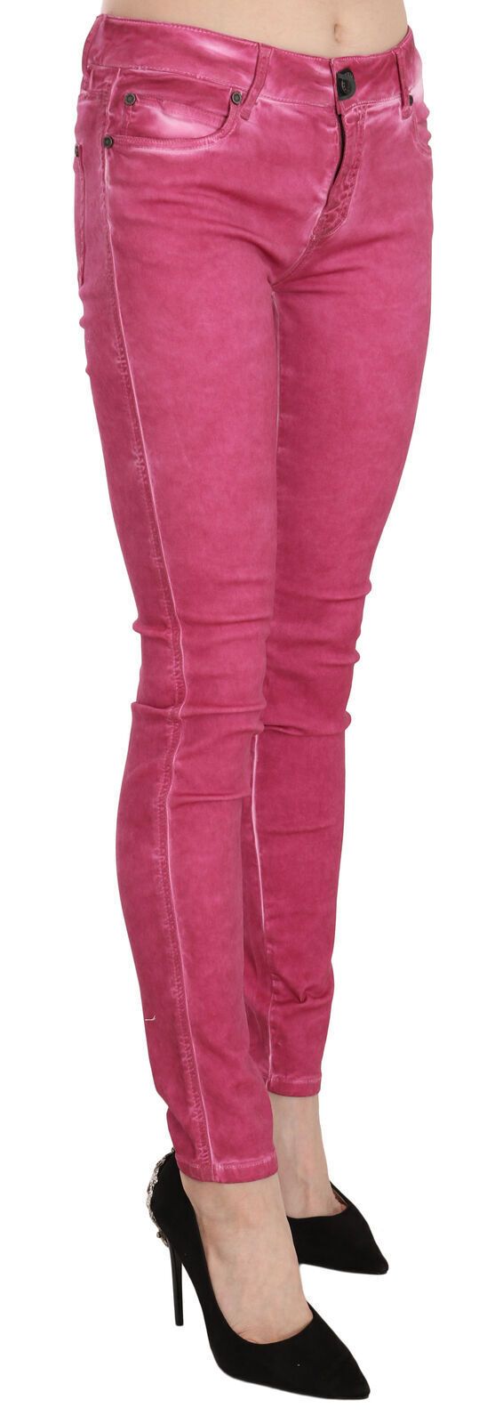 Exquisitely designed mid waist skinny pants with zipper closure, perfect for a high-fashion look