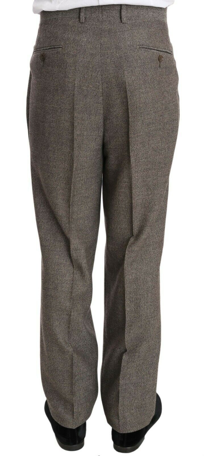 Comfortable and durable light brown wool suit by Fendi with 50% Rayon, 50% Acetate lining