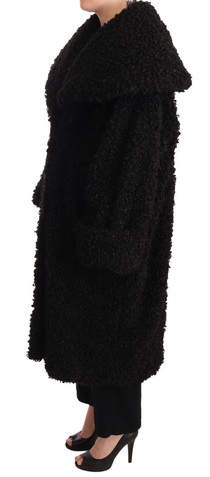 Luxurious Italian craftsmanship in black fur cape trench coat